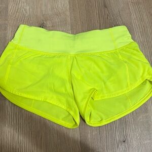 Lululemon speed up low rise 2.5 shorts